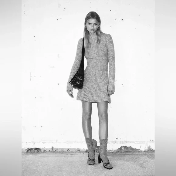 H&M Rib-Knit Dress with Flared Skirt XXS - Picture 9 of 10